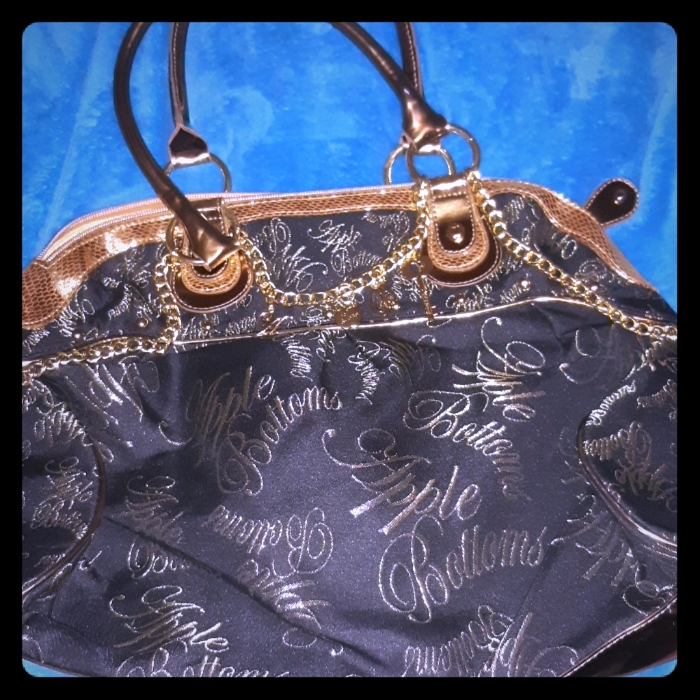 APPLE BOTTOM PURSE